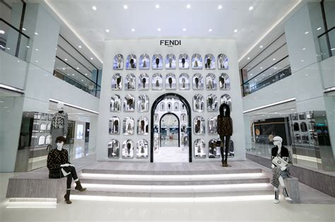 giuseppe olivieri fendi|Fendi's Serge Brunschwig Discusses China Market, MD .